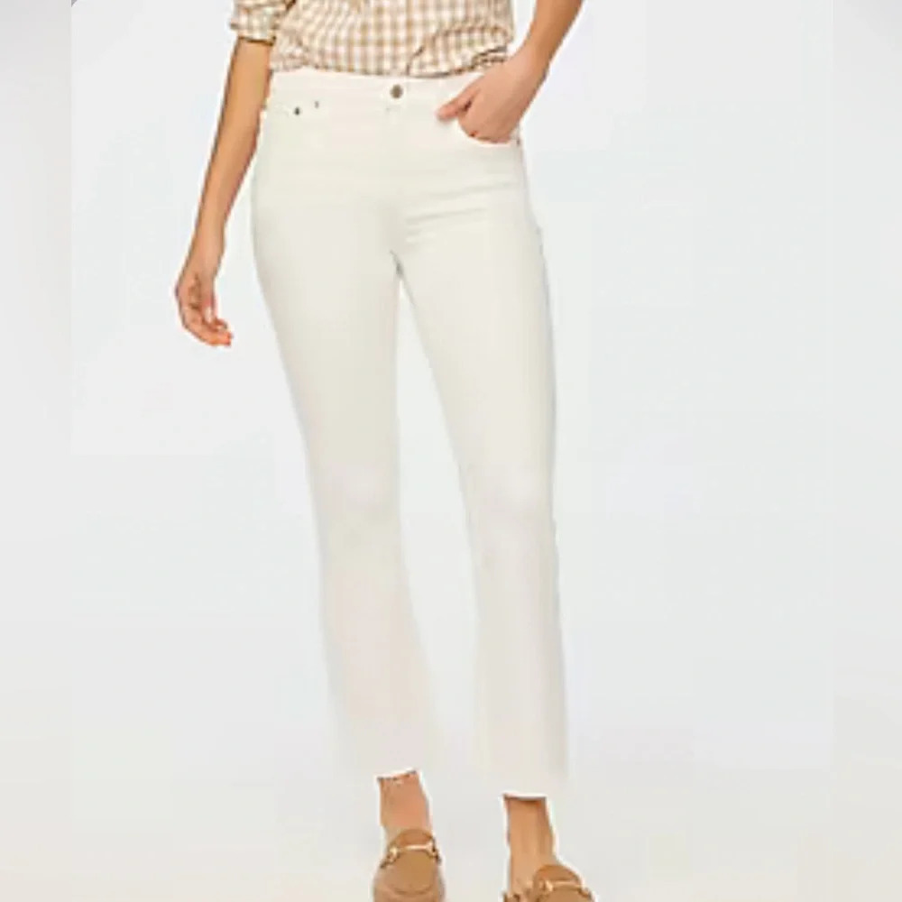 J.Crew White Flare crop white jean in signature stretch Size 30